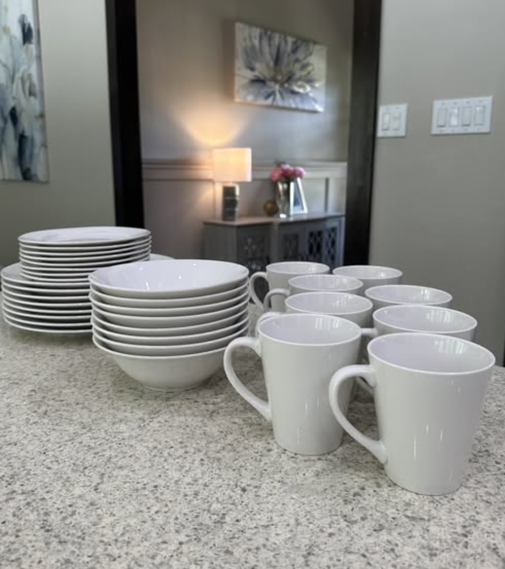 32 Piece Dish Set <$17!